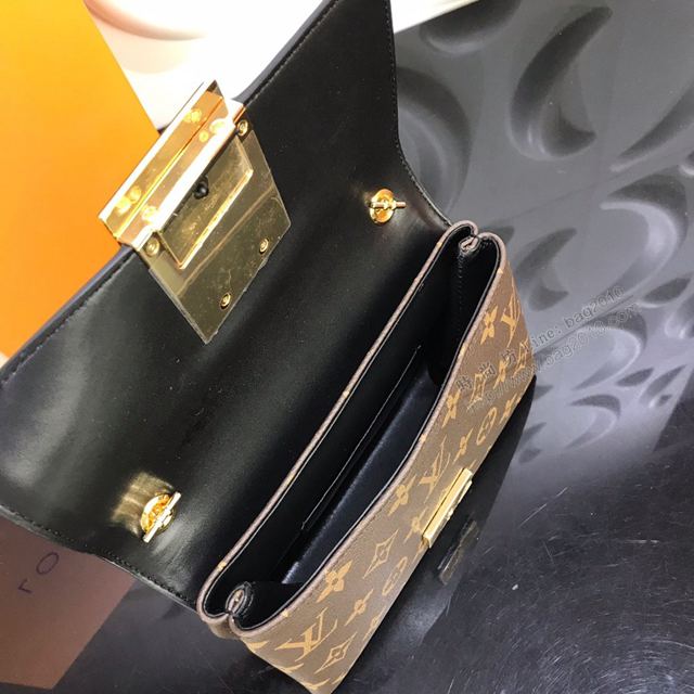 LV包 LV女包 M44916 Pochette LV Thelma手袋 2020早春新款 LV老花配皮 LV鏈條斜挎女包  ydh3299